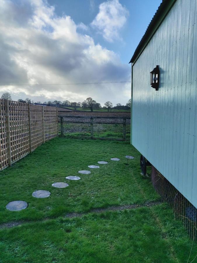 The Old Mill Shepherds Hut Okehampton Bagian luar foto