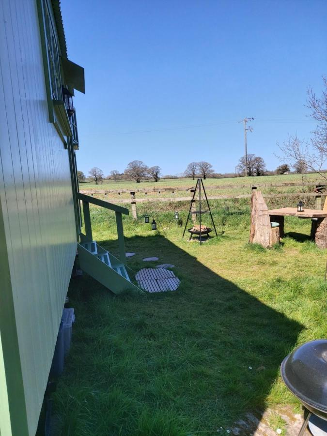 The Old Mill Shepherds Hut Okehampton Bagian luar foto